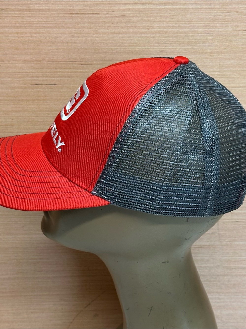 Gravely Logo Red & Gray Mesh Snap Back Trucker Hat Cap Adult OSFA Adjustable - Picture 3 of 5